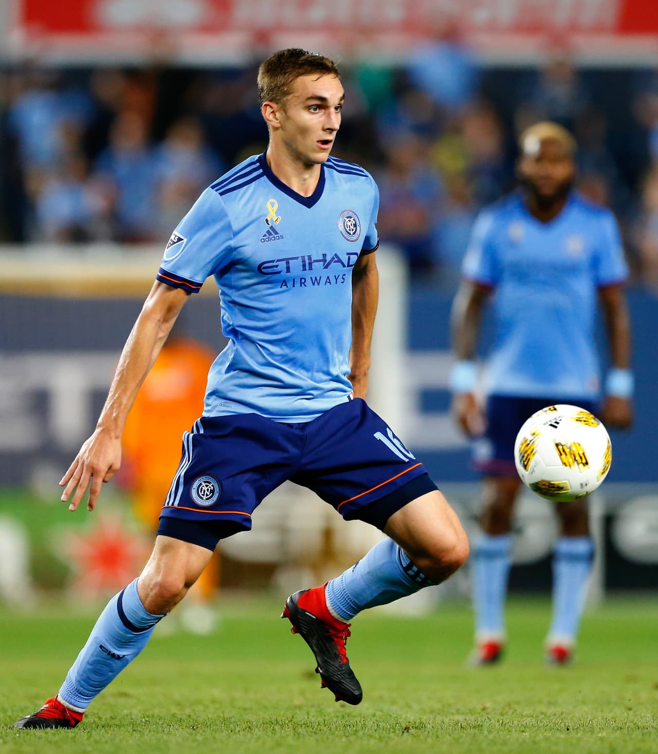 NYCFC solo pudo sacar un punto de sus dos partidos en la semana, pero James Sand jugó un papel importante en el dominio que el equipo ejerció desde la posesión en ambos a pesar de los resultados.