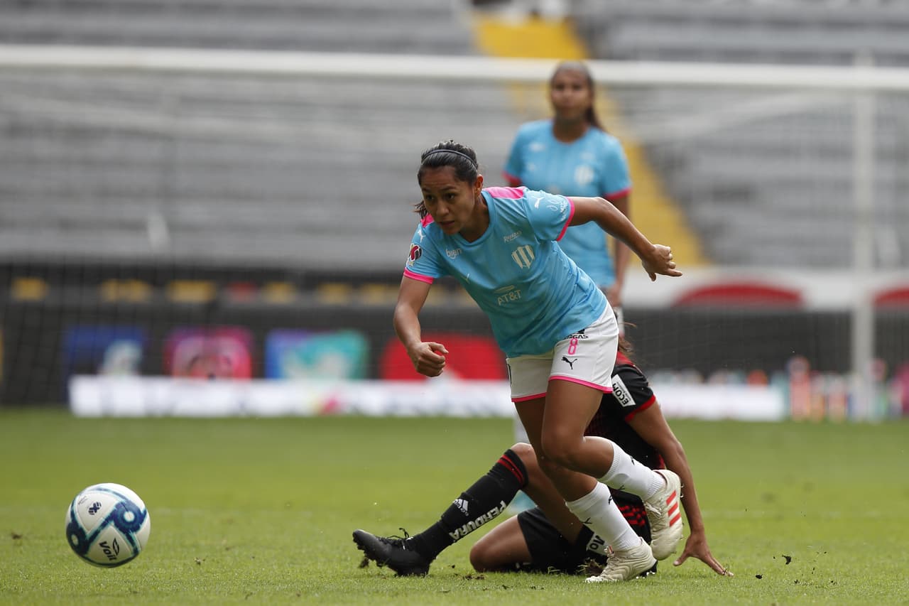 La serie se definirá en la vuelta el 18 de noviembre tras empatar a cero goles en el primer encuentro.