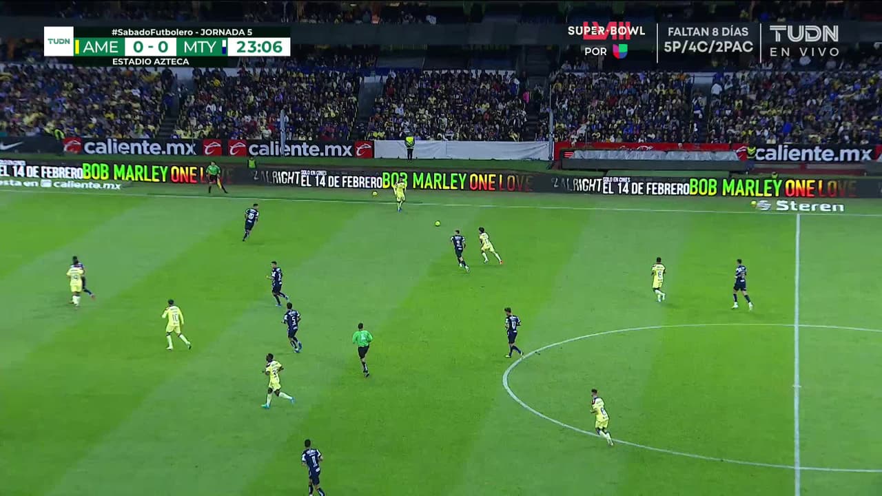 ¡GOOOL! Diego Valdés anota para América.