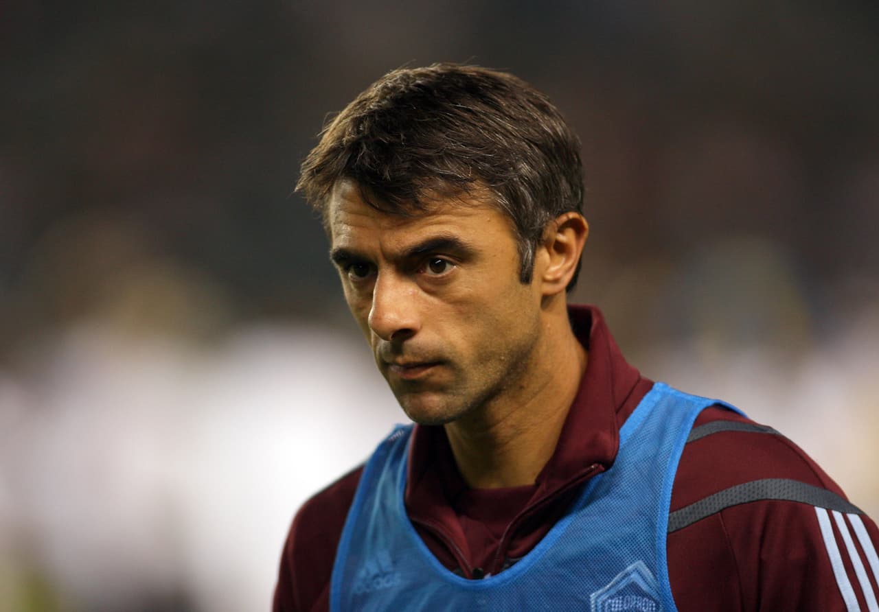 Lo que se supo tras su retiro, en que 
<i>El Piojo</i> también es un apasionado por la velocidad y por eso se dedicó a ser piloto de automovilismo.