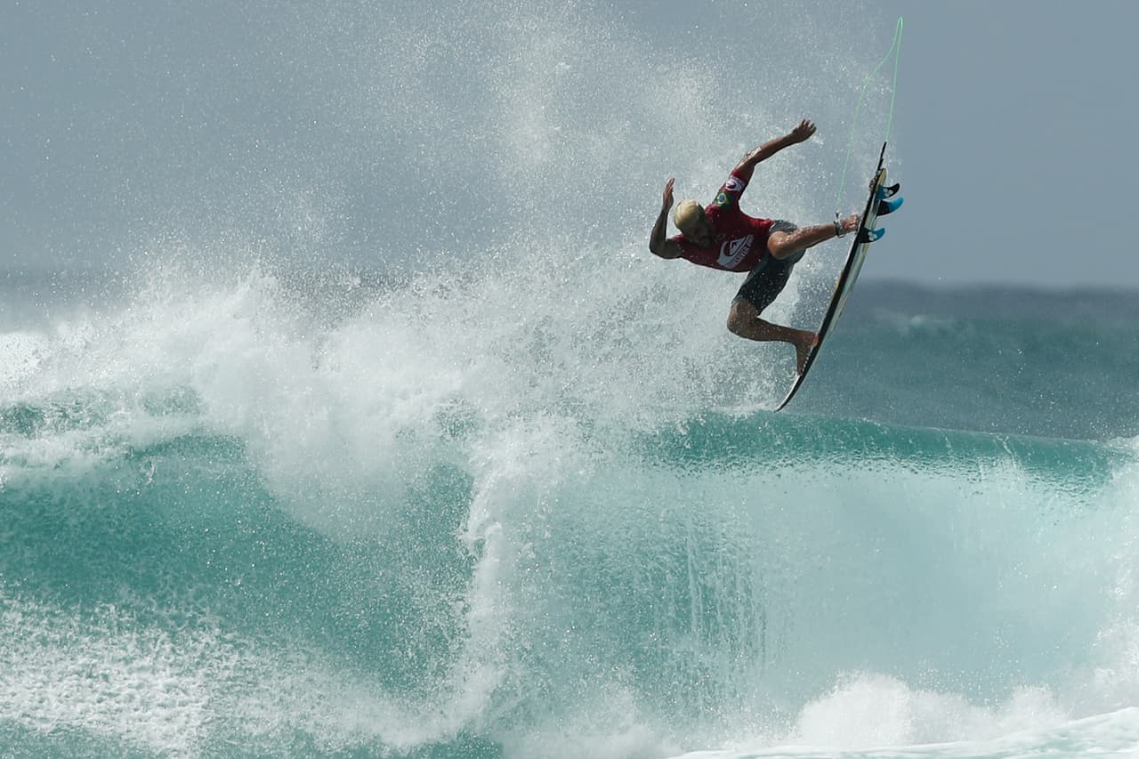 El surf vive una competencia con sus grandes figuras en el Quiksilver Pro and Boost Mobile Pro Gold Coast en Australia, dando muestras de exigencia y espectáculo, cualidades que le dieron un lugar en los Olímpicos de Tokio 2020.