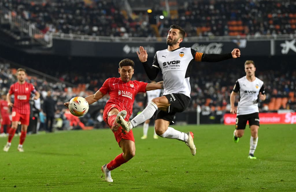 Sevilla no logró mantener el 0-1 hasta el final del encuentro y se ben conformar con el empate 1-1 frente al Valencia.