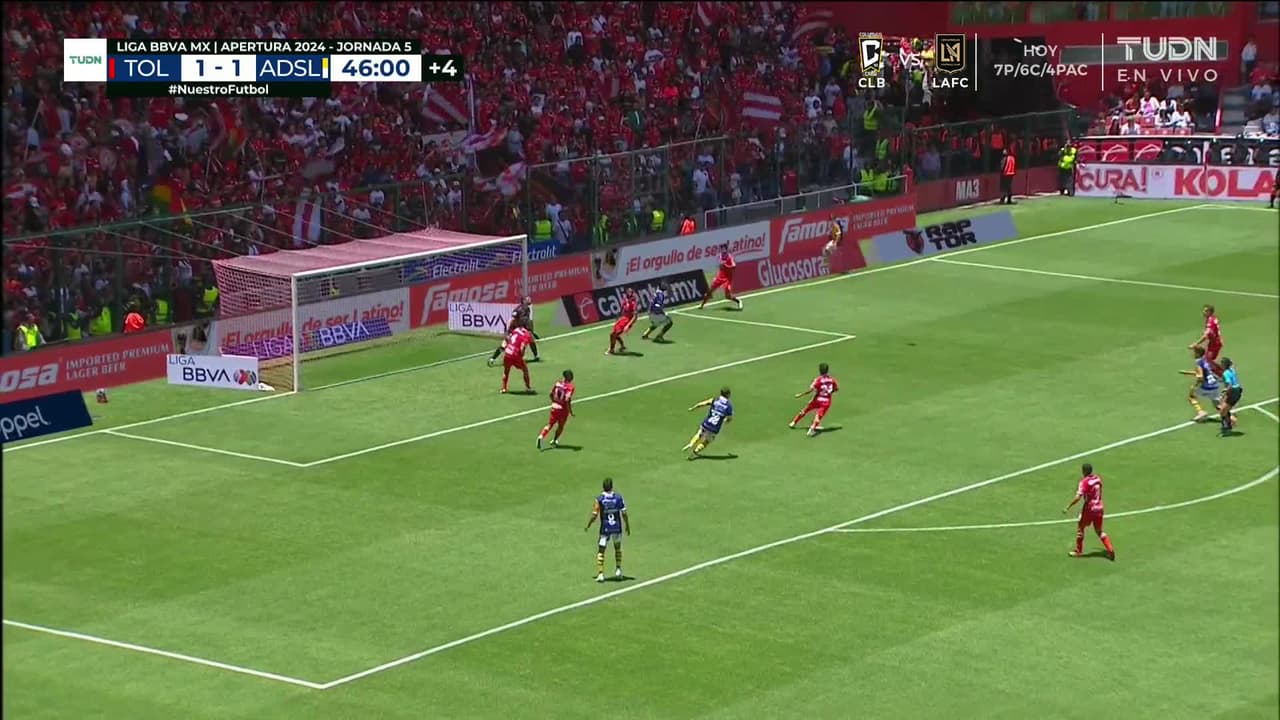 ¡TIRO ATAJADO! disparo por Vitinho.