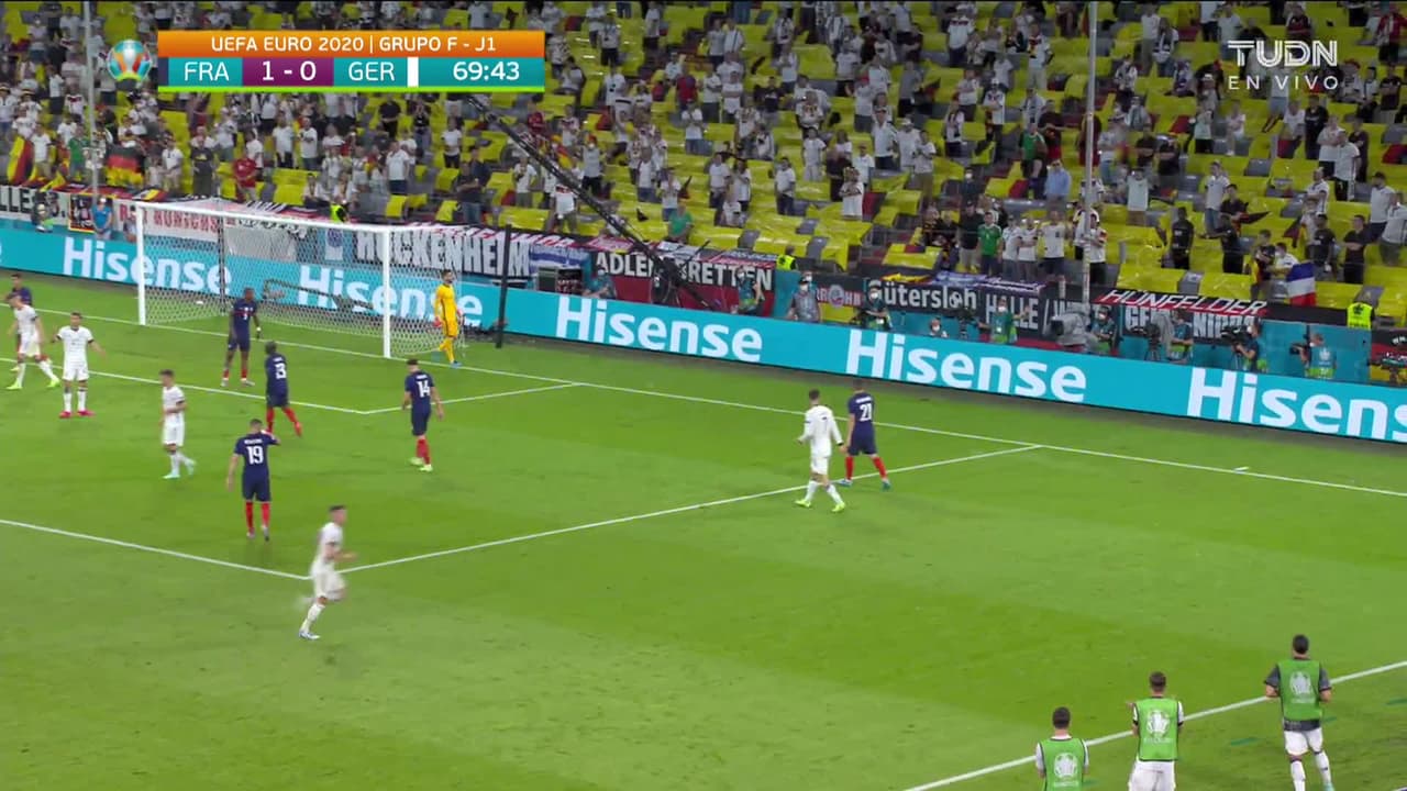 ¡TIRO ATAJADO! disparo por Antonio Rüdiger.