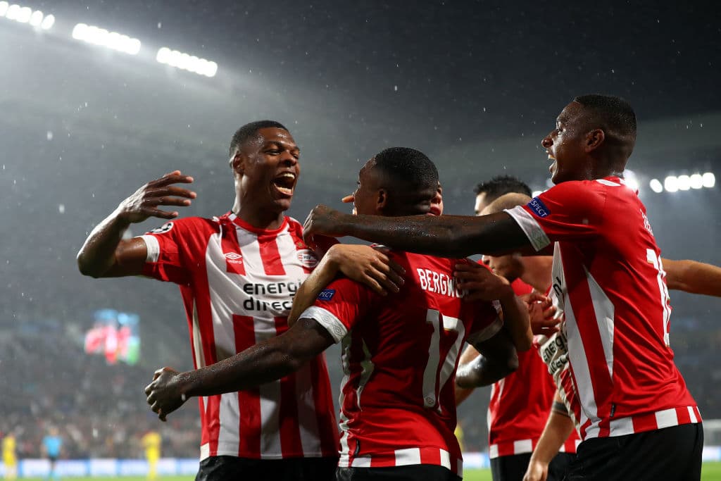 Con el golazo de Bergwijn se comenzaban a propagar las buenas sensaciones de este resultado parcial que derivarían en el pase del PSV a la fase de grupos de la Liga de Campeones.