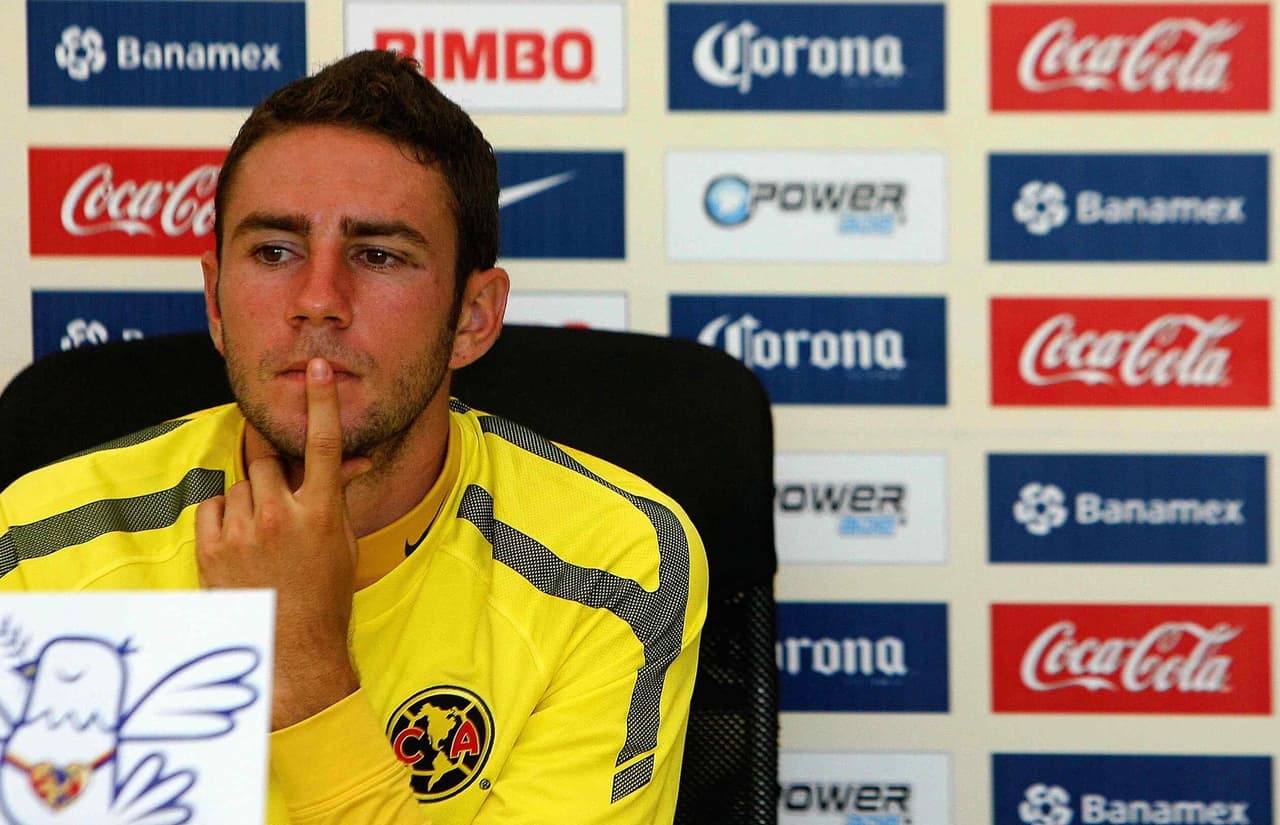 El jugadorera agredido en la calle y tuvo que recibir tratamiento psicológico, aunque años después demostró su calidad, fue figura ídolo y campeón con las 'Águilas'.