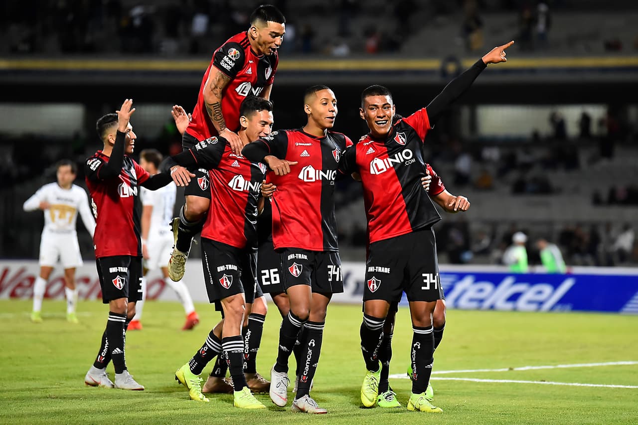 No hubo una gran entrada en CU pero la poca afición universitaria fue acallada con el gol de Rivera.