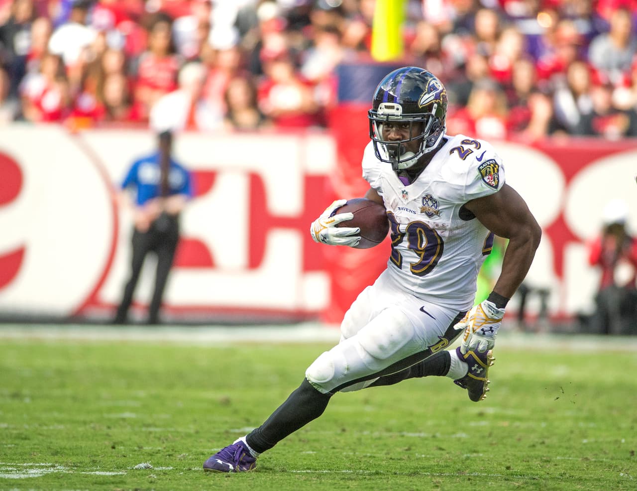Baltimore Ravens running back Justin Forsett (29) heads downfield during an NFL game against the San Francisco 49ers on Sunday, Oct. 18, 2015, in Santa Clara, CA. The 49ers won the game, 25-20. (Greg Trott via AP)