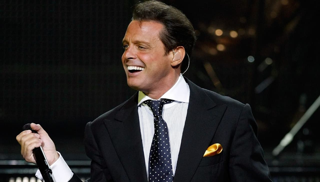 ¿Luis Miguel cantó con Michael Jackson? El video del épico dueto sorprendió a los fans