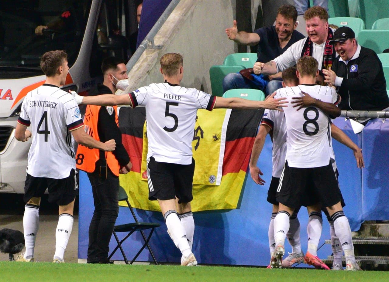 Alemania se corona campeón de la Euro Sub-21 tras derrotar a Portugal 1-0 con el único gol de Lukas Nmecha y se quedan con el título del torneo. Este es el tercer título del equipo teutón en esta categoría.