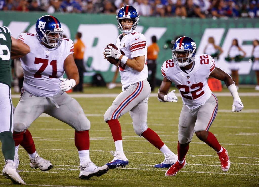 5)
<b>New York Giants</b>. Una notable mejora en la línea ofensiva, el reclutamiento de Shaquon Barkley, quien puede ser de impacto inmediato y Odell Beckham Jr, hacen sonreír a Eli Manning y a sus fans.