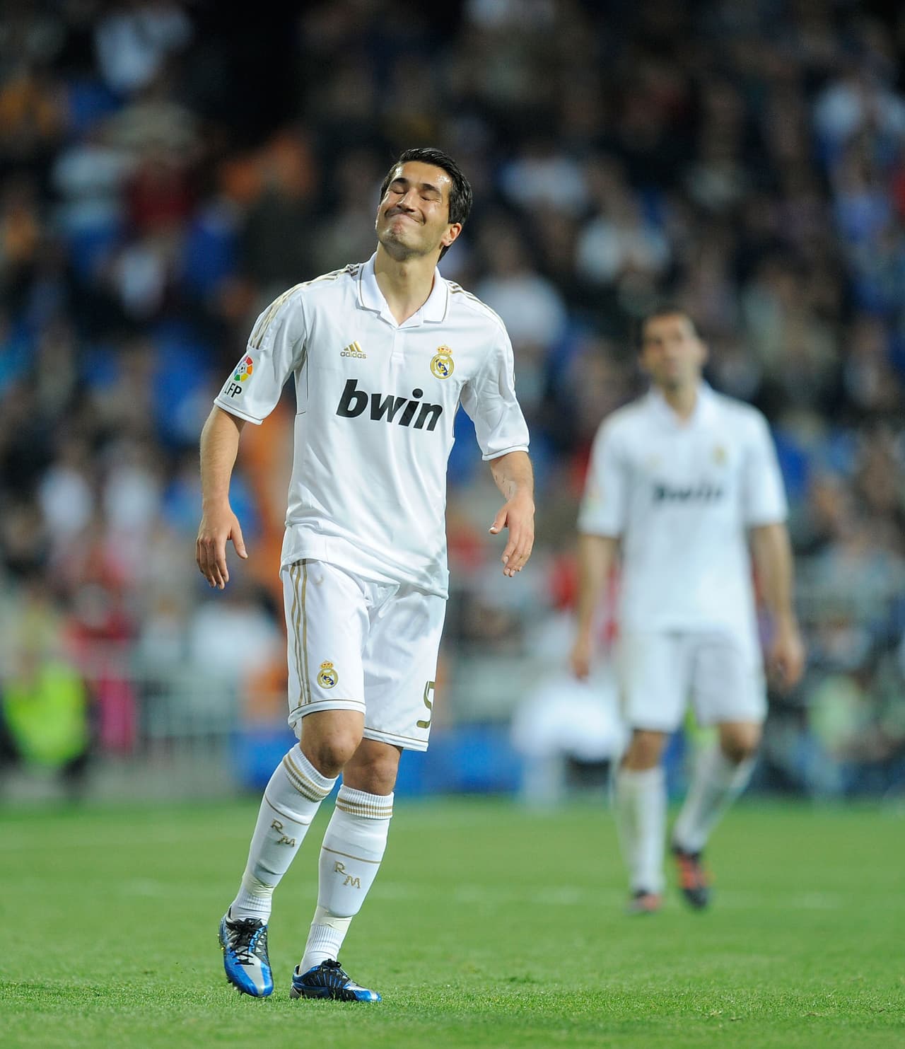 El turco
<b>Nuri Sahin </b>comenzó su carrera en el Borussia Dortmund y de allí pasó al Feyenoord, desde donde saltó al Real Madrid en el 2011. Solo estuvo hasta el 2013 y fue uno de los fichajes más discretos de la época con diez partidos y un gol.