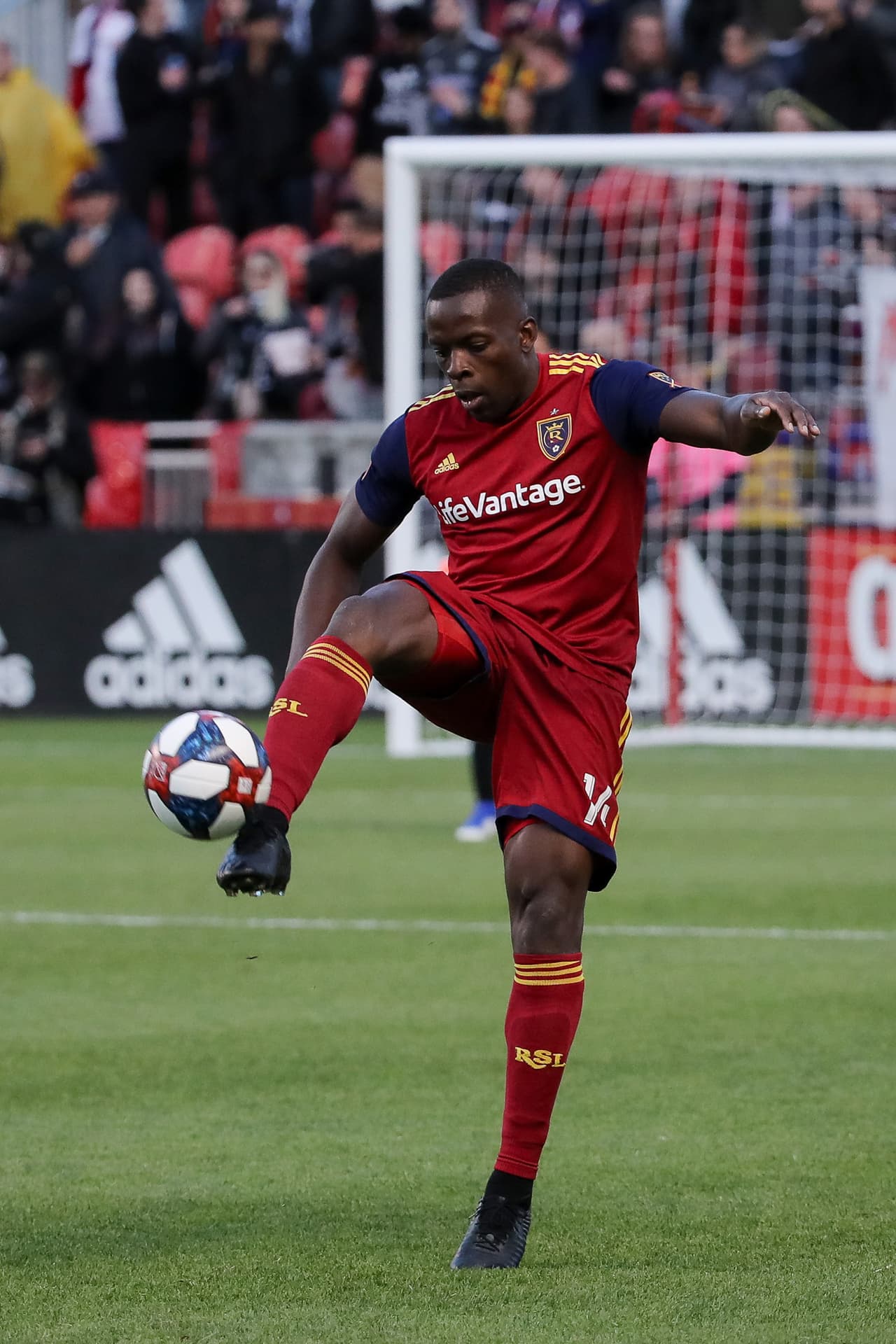 El defensor Nedum Onuoha es uno de los factores que mantienen a Real Salt Lake dentro de las posiciones de clasificación a Playoffs en la Conferencia Oeste.