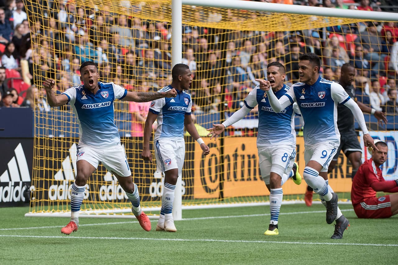 FC Dallas le gana sobre el final a Vancouver Whitecaps y retoma la punta del Oeste