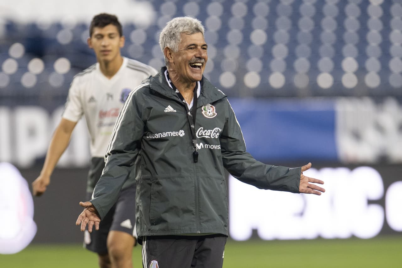 Ricardo Ferretti se ha encargado de llevar una buena actitud en el grupo de jugadores, en su mayoría jóvenes, que están para el amistoso de FIFA.
