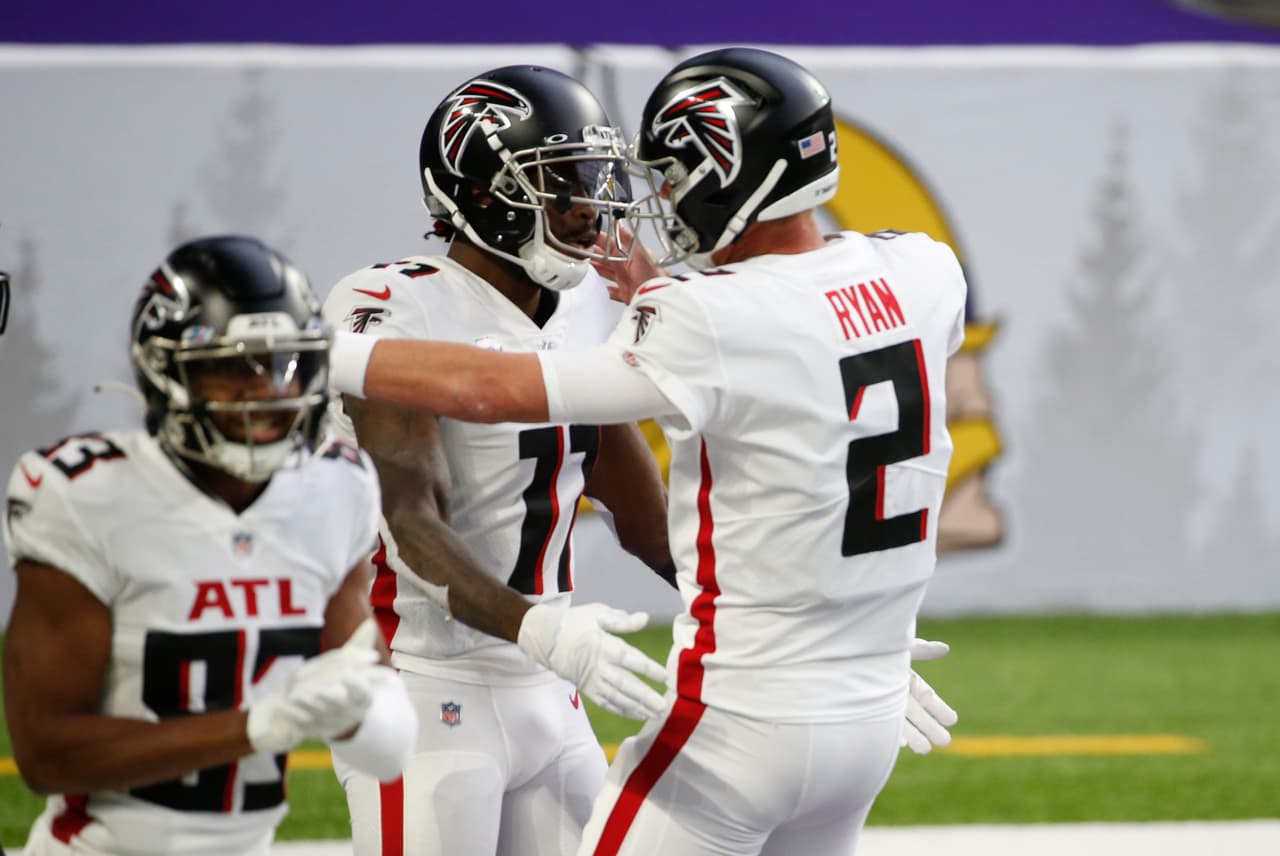 Los Falcons logran su primera victoria de la temporada tras derrotar a los Vikings.