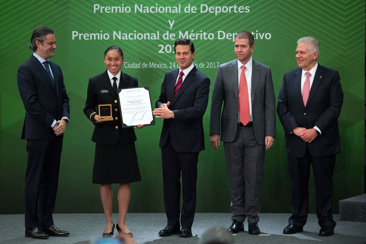 Incluso, el presidente la reconoció con el Premio Nacional del Mérito Deportivo en 2016.