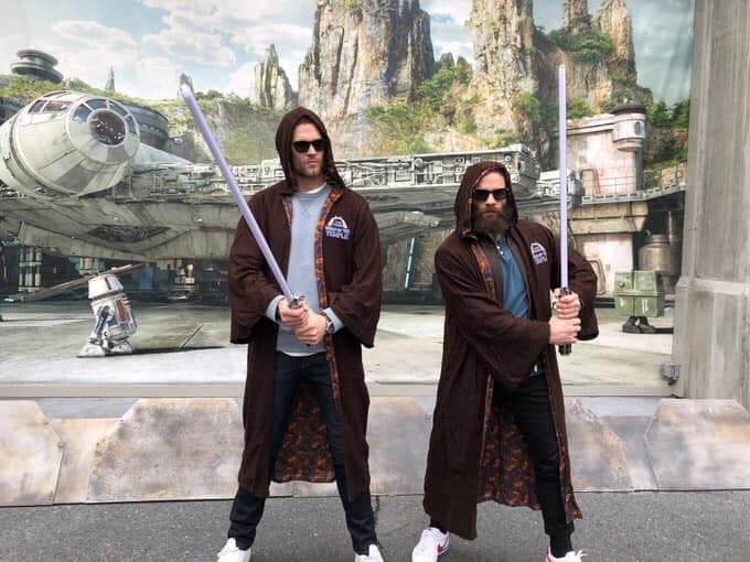 Luego de conquistar la edición LIII del Super Bowl, en Atlanta, la noche del domingo, la exitosa pareja de quarterback y receptor de los New England Patriots decidió extender los festejos.