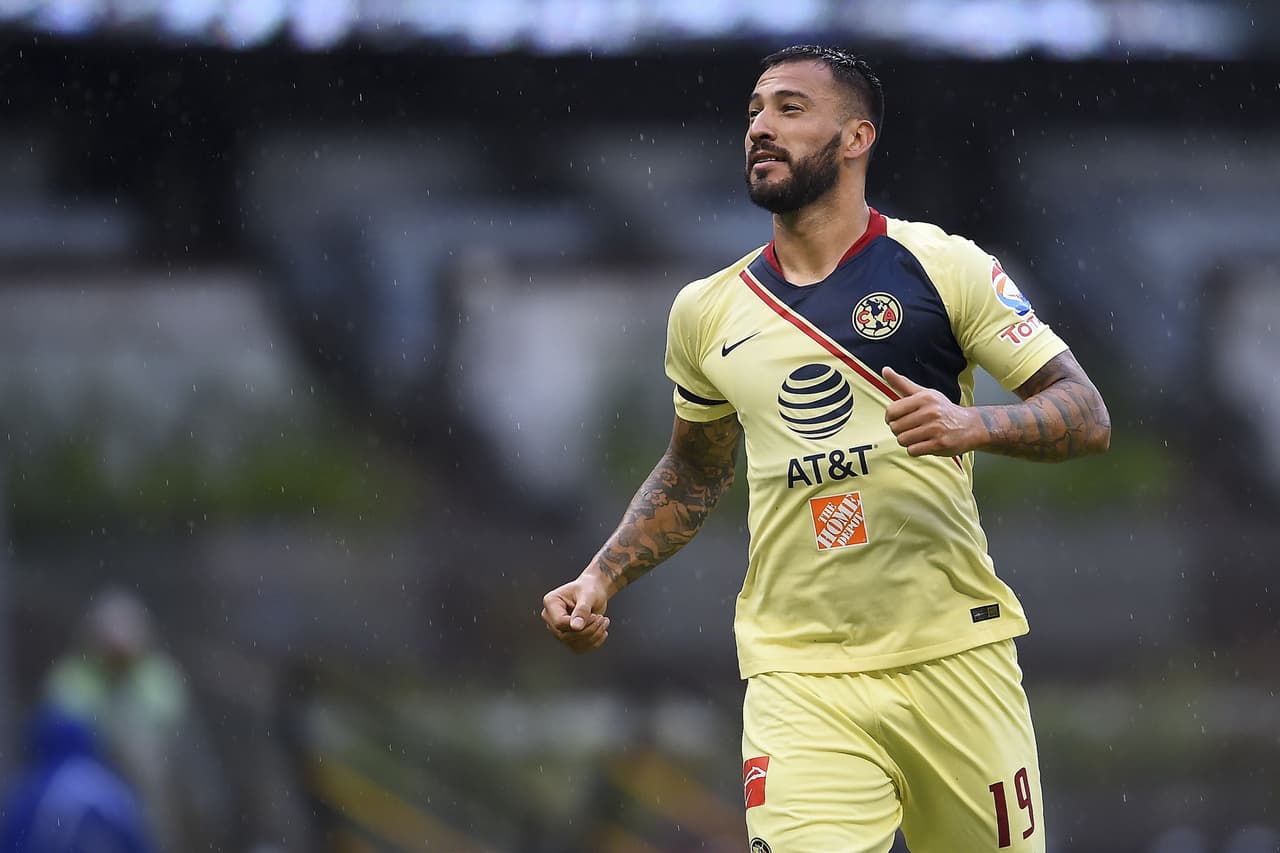 Aguilera volvería a ser protagonista, aunque antes Veracruz se quedó con uno menos por la expulsión de Raymundo Fulgencio.