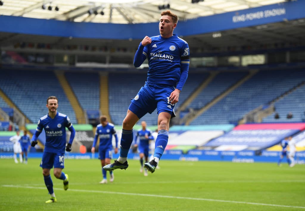 El Leeds de Bielsa se impone ante Leicester City 3-1 en el Kings Stadium. Stuart Dallas, Patrick Bramford y Jack Harrison fueron los encargados de darle la victoria a los 'Whites' en la J21 de la Premier League.