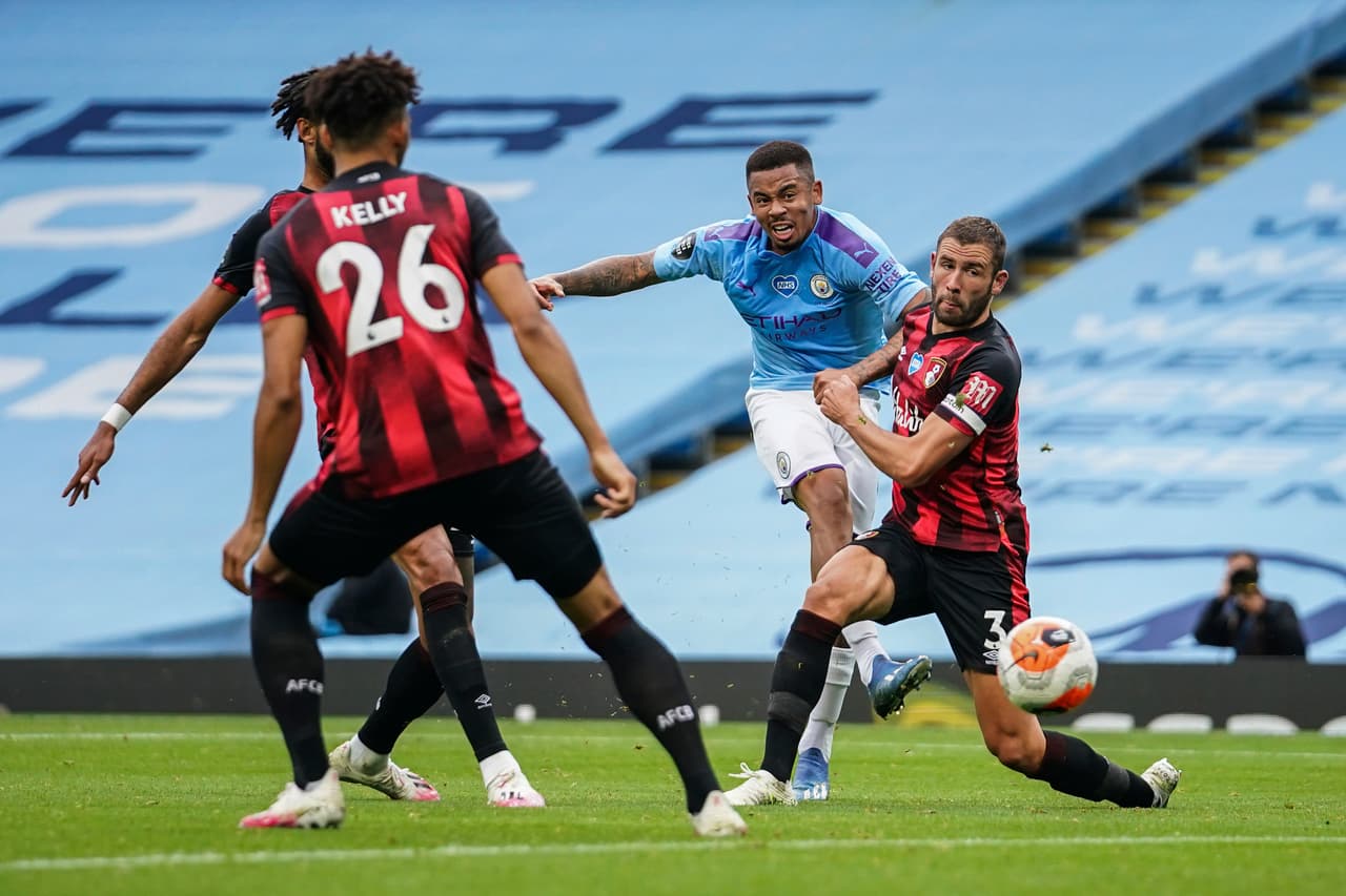Con goles de David Silva y Gabriel Jesus, el Manchester City camina a la victoria en casa y mete en aprietos de descenso al Bournemouth.
