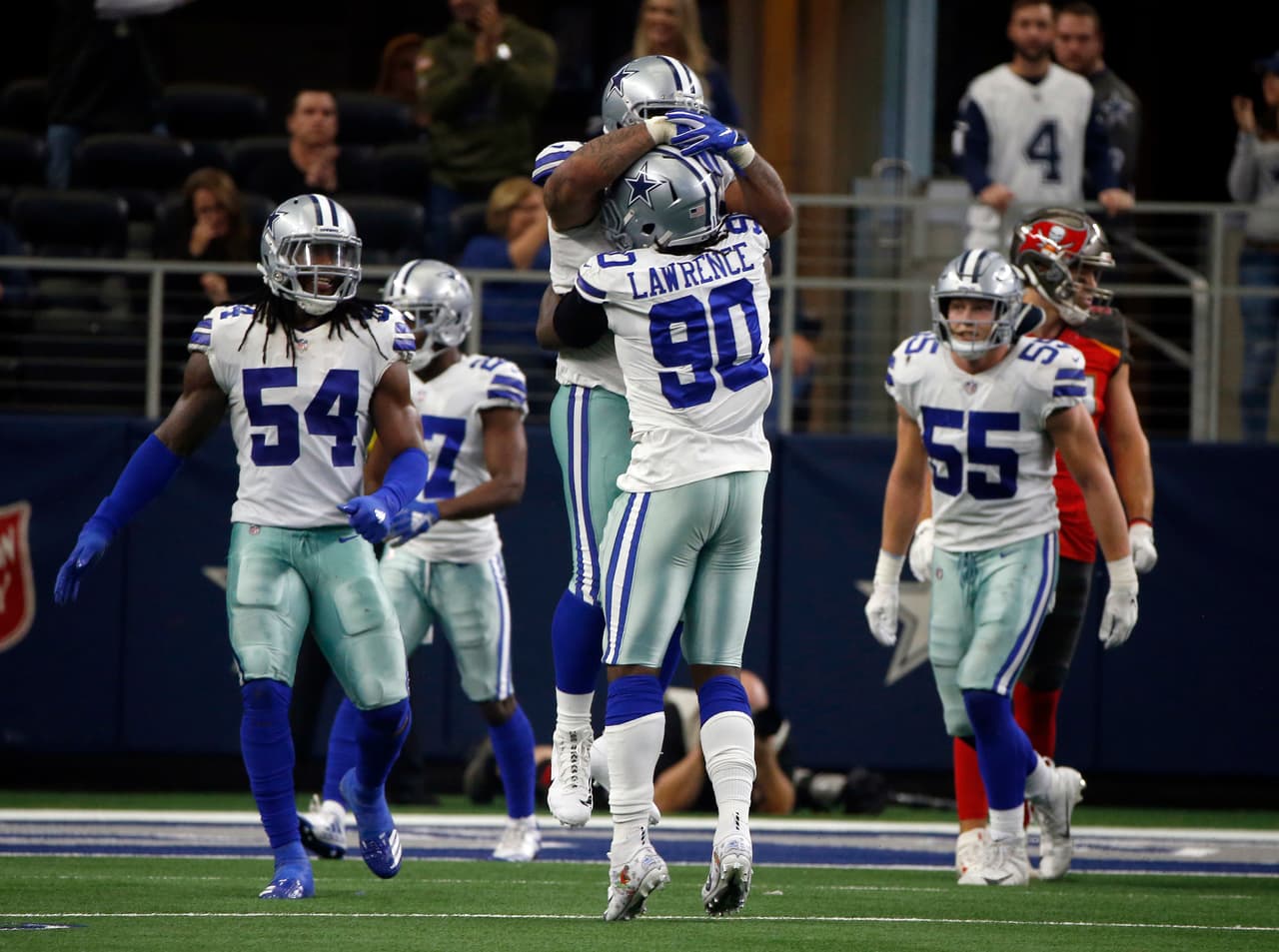 <b>Dallas Cowboys (9-6)</b>. Los Cowboys ganaron su boleto a los Playoffs y el título de la NFC Este con su triunfo ante los Bucs. Pase lo que pase, recibirán Playoffs en casa la primera semana.