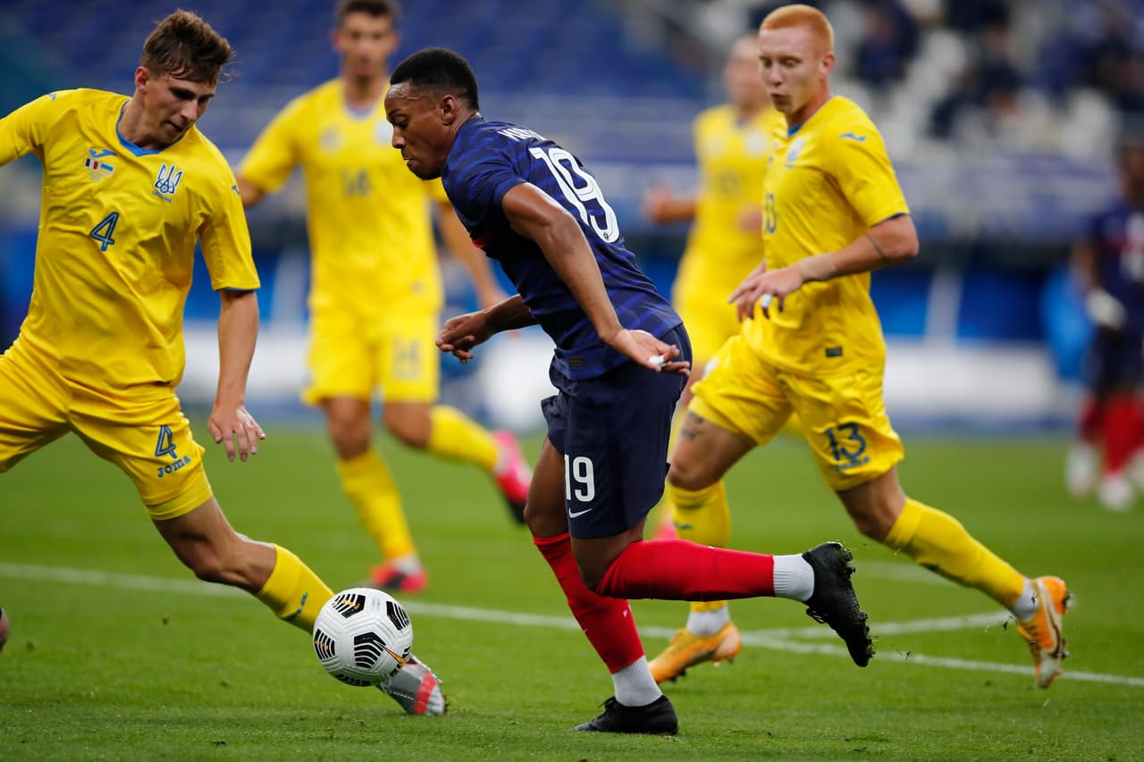 Por Francia marcaron Camavinga (9’), Giroud (24’, 34’), Tolisso (65’), Mbappé (82’) y Griezmann (89’); por Ucrania Mykolenko (39’) hizo un autogol y Tsygankov (53’) descontó. Francia enfrentará a Portugal y Ucrania ser medirá ante Alemania en la J3 de la Nations League.