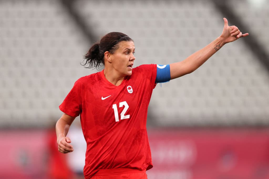 El Team USA fueron sorprendidas por Canadá, el equipo vecino quien, con un penal cobrado por Jessie Fleming al minuto 74, lograron imponerse y sellar su pase a la Final de los Juegos Olímpicos de Tokyo 2020, mientras que el equipo de las ‘barras y las estrellas’ jugará por la de bronce.
