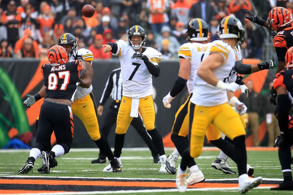Ben Roethlisberger acumuló 369 yardas gracias a que completó 32 de 46 pases con un envío de touchdown.