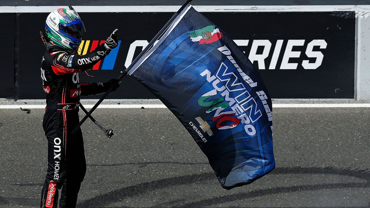 Daniel Suárez, primer mexicano en ganar en la NASCAR Cup Series