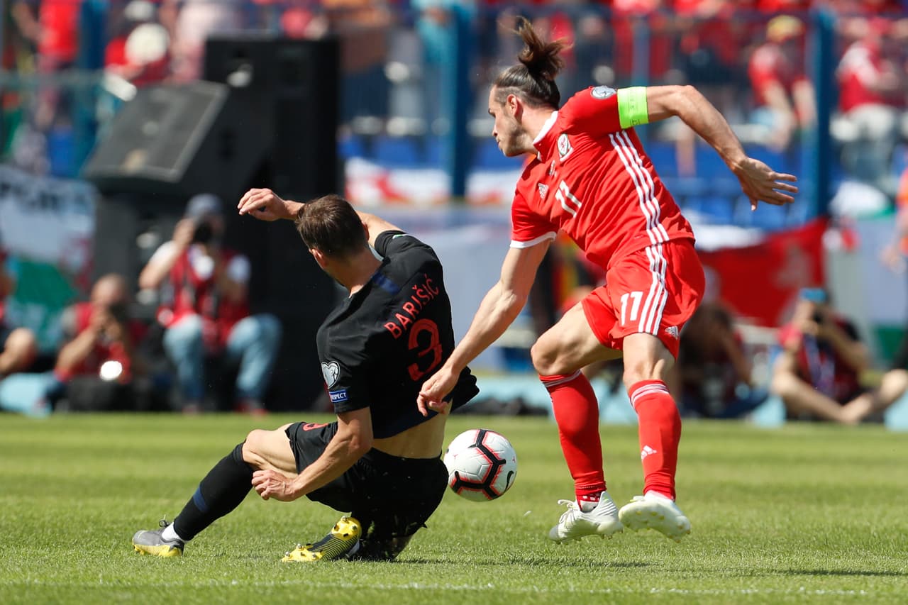 El último duelo de los croatas había sido derrota por 2-1 a manos de Hungría, en Budapest. Por su parte, los galeses derrotaron por 1-0 a Eslovaquia.