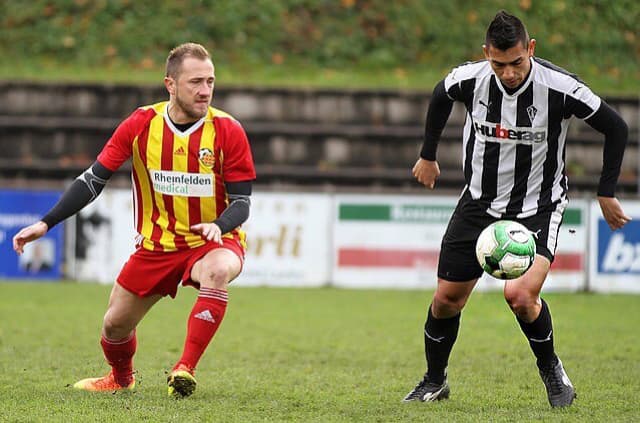 “Cuando acabó mi contrato en Cruz Azul pensé qué era lo que quería y decidí irme con ella, a Suiza. Lo platicamos, me la jugué, tuve miedo e incertidumbre, pero lo quería hacer”, confiesa.