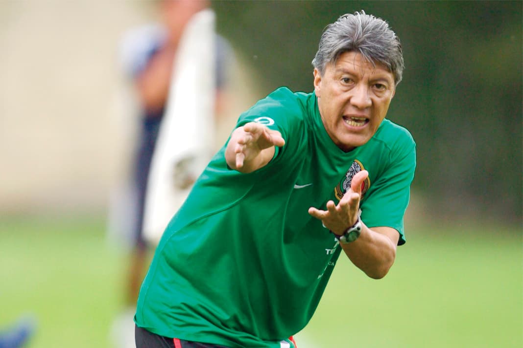 Jesús Ramírez: Debutó con los auriazules en 1972 y jugó ahí hasta 1975, volvió para el periodo entre 1976 y 1980. Con la Máquina jugó entre las temporadas 1980 y 1983.