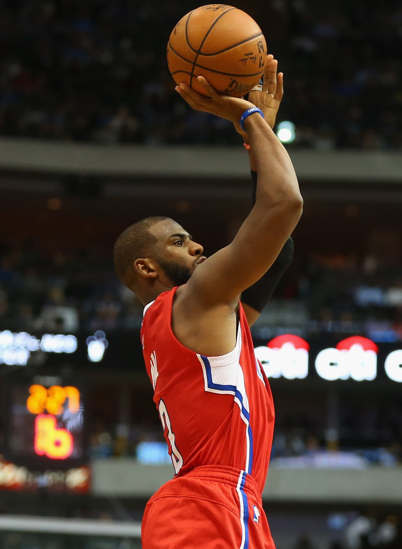 Dallas venció 118 a 108 a Los Angeles en un partidazo donde brilló Dirk Nowitzki