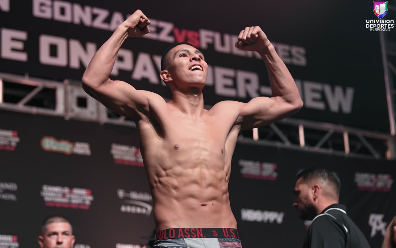 Brandon Cook y Jaime Munguía libraron la báscula con 153.2 y 154.0 libras, respectivamente. Munguía expondrá su cetro mundial superwélter del OMB.