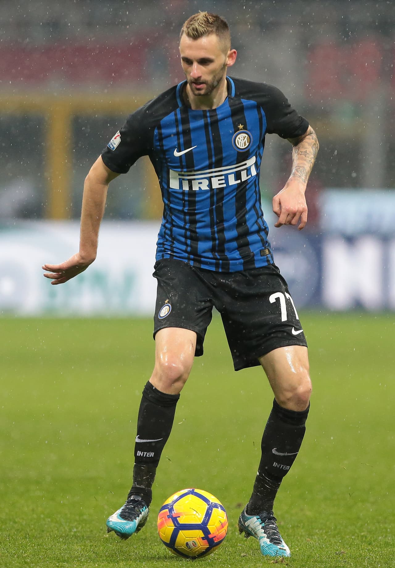 Se está hablando en Italia y España de un posible traspaso del croata Marcelo Brozovic del Inter de Milán al Sevilla, de Vincenzo Montella.