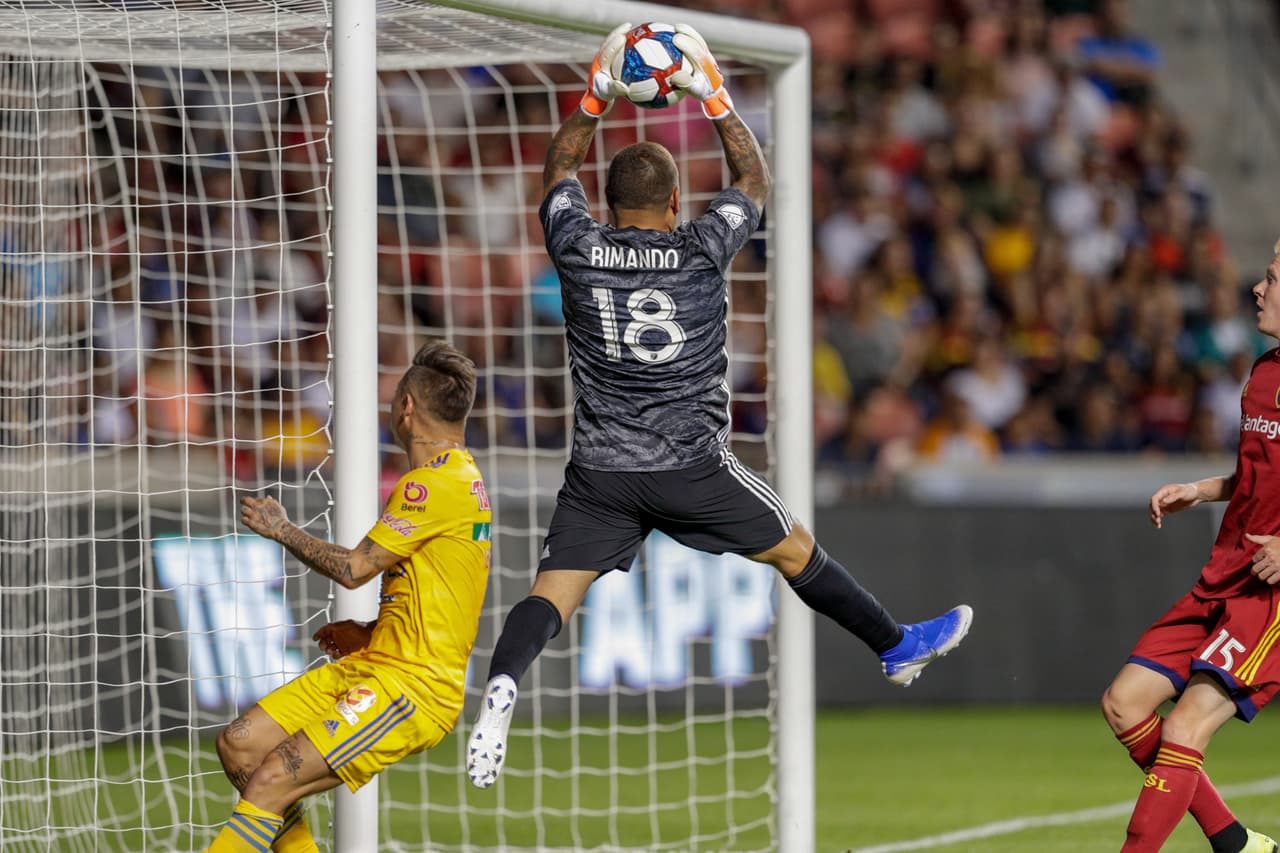 Rimando también transmitió seguridad cuando Tigres ocasionó peligro con Javier Aquino y Jurgen Damm.