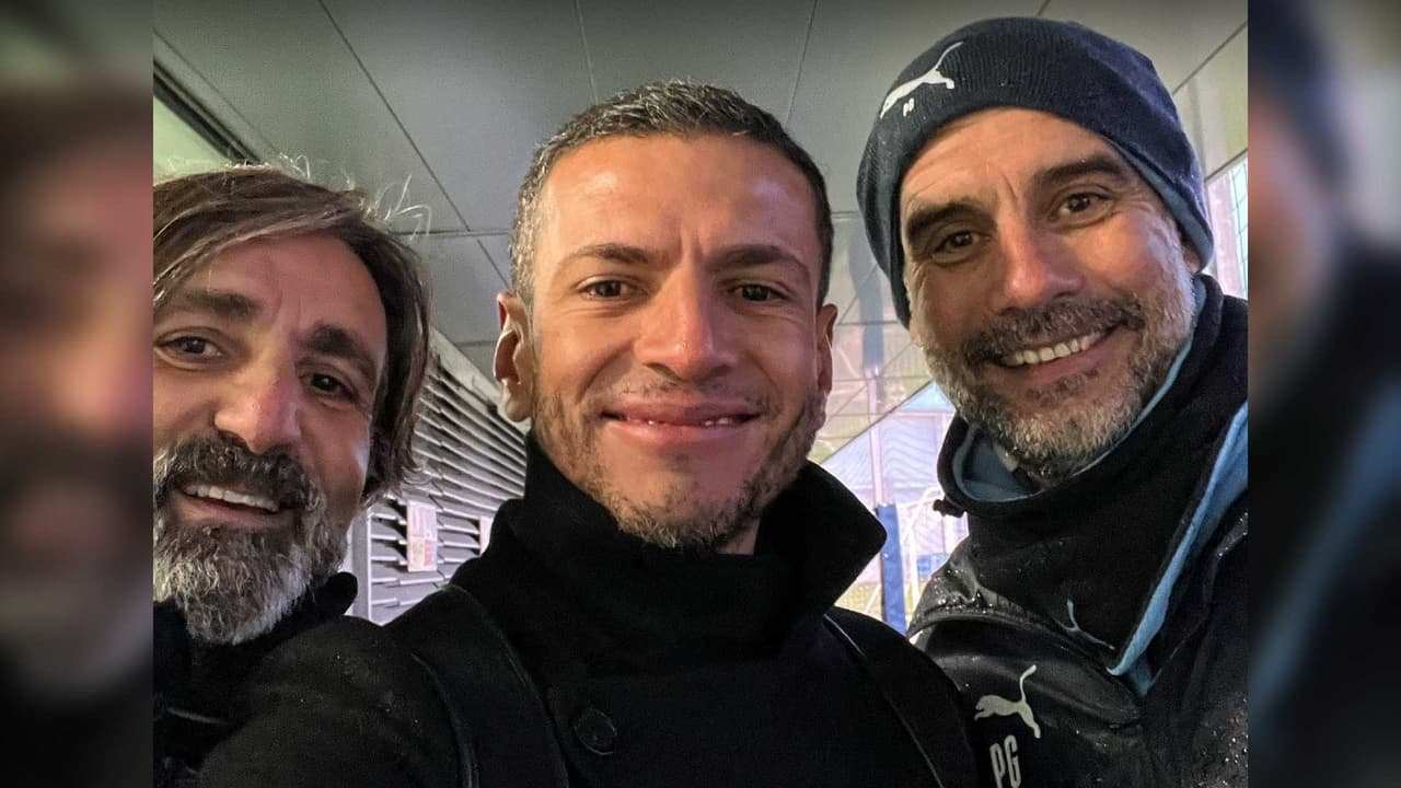 Jaime Lozano aprende de Pep Guardiola en Manchester