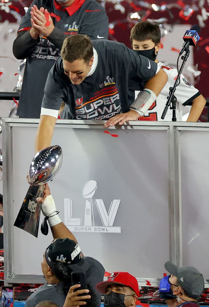 Así celebraron los jugadores de loa Buccaneers su segundo título de NFL luego de imponerse 9-31 a los Kansas City Chiefs.