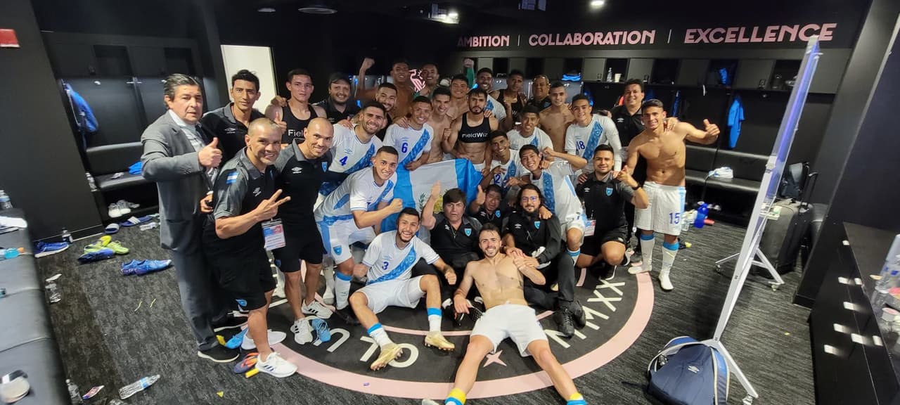 Luis Fernando Tena hila dos triunfos con Guatemala y va por el Tri