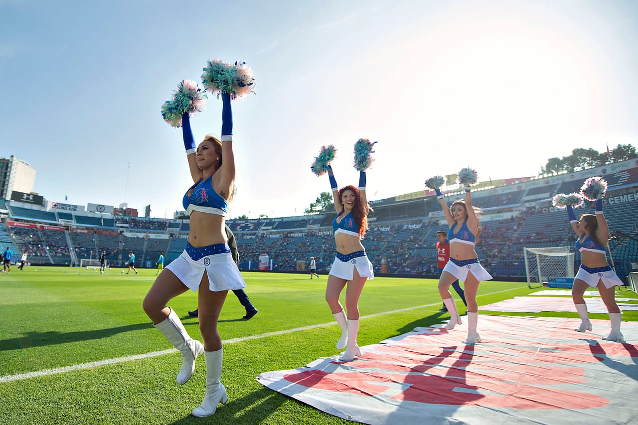 La belleza de las porristas en la fecha 6