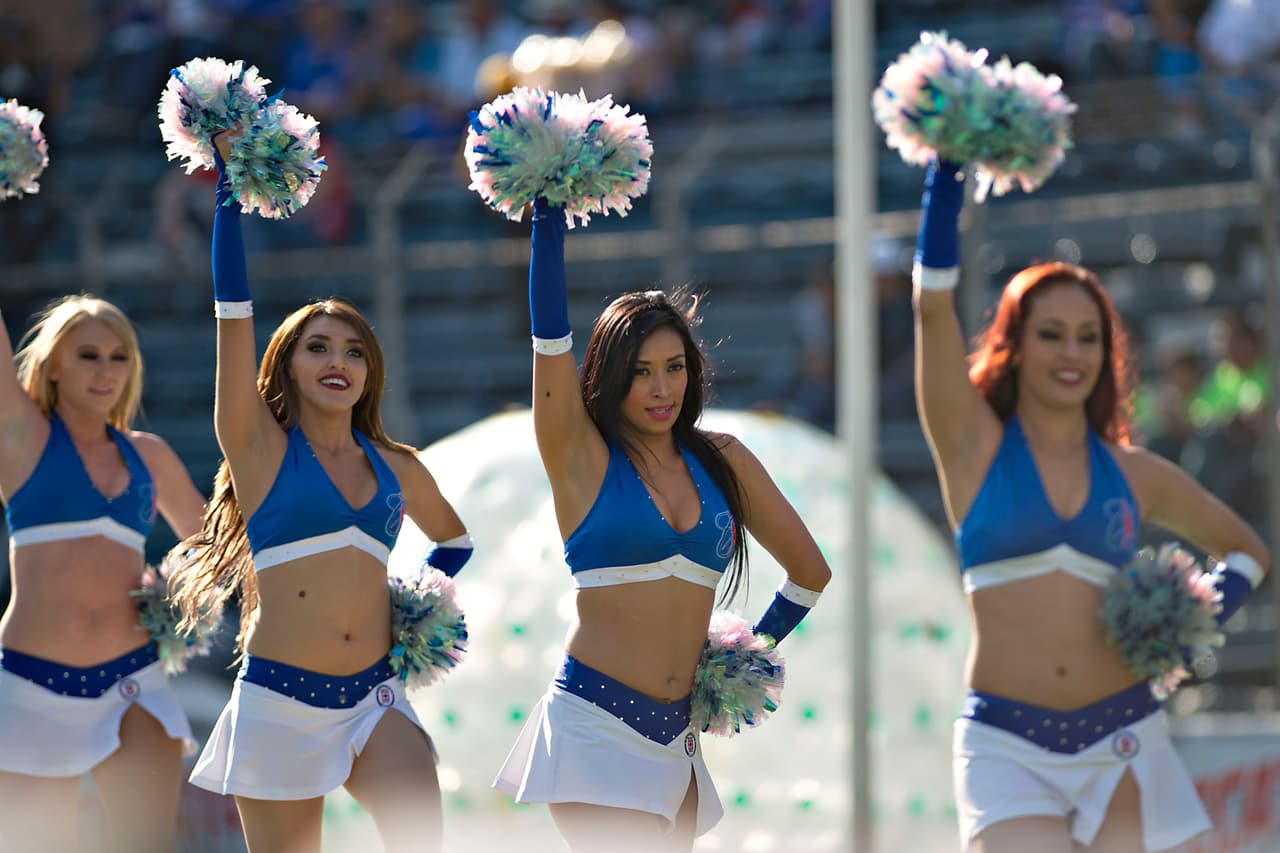 La belleza de las porristas en la fecha 6