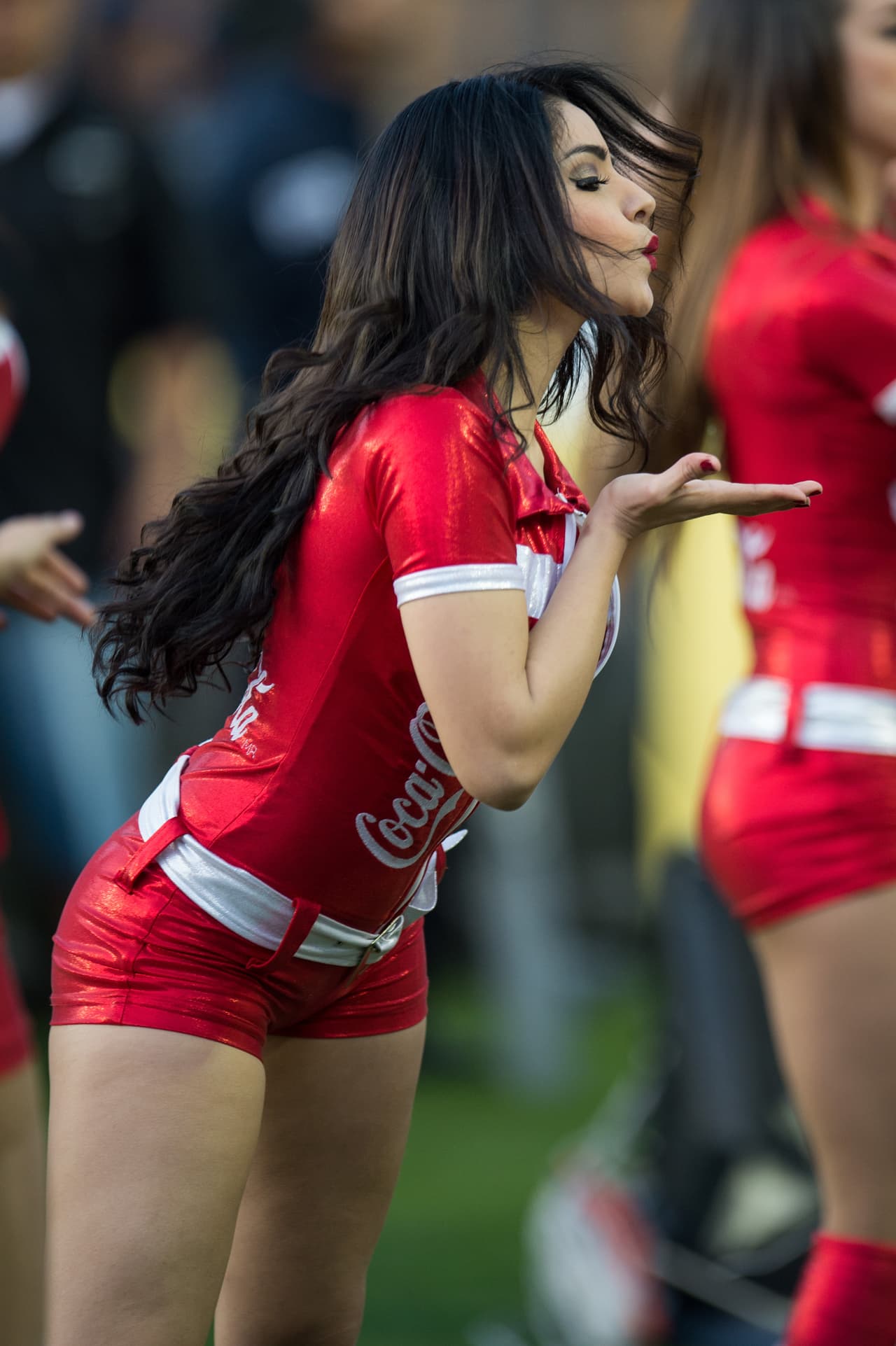 La belleza de las porristas en la fecha 6