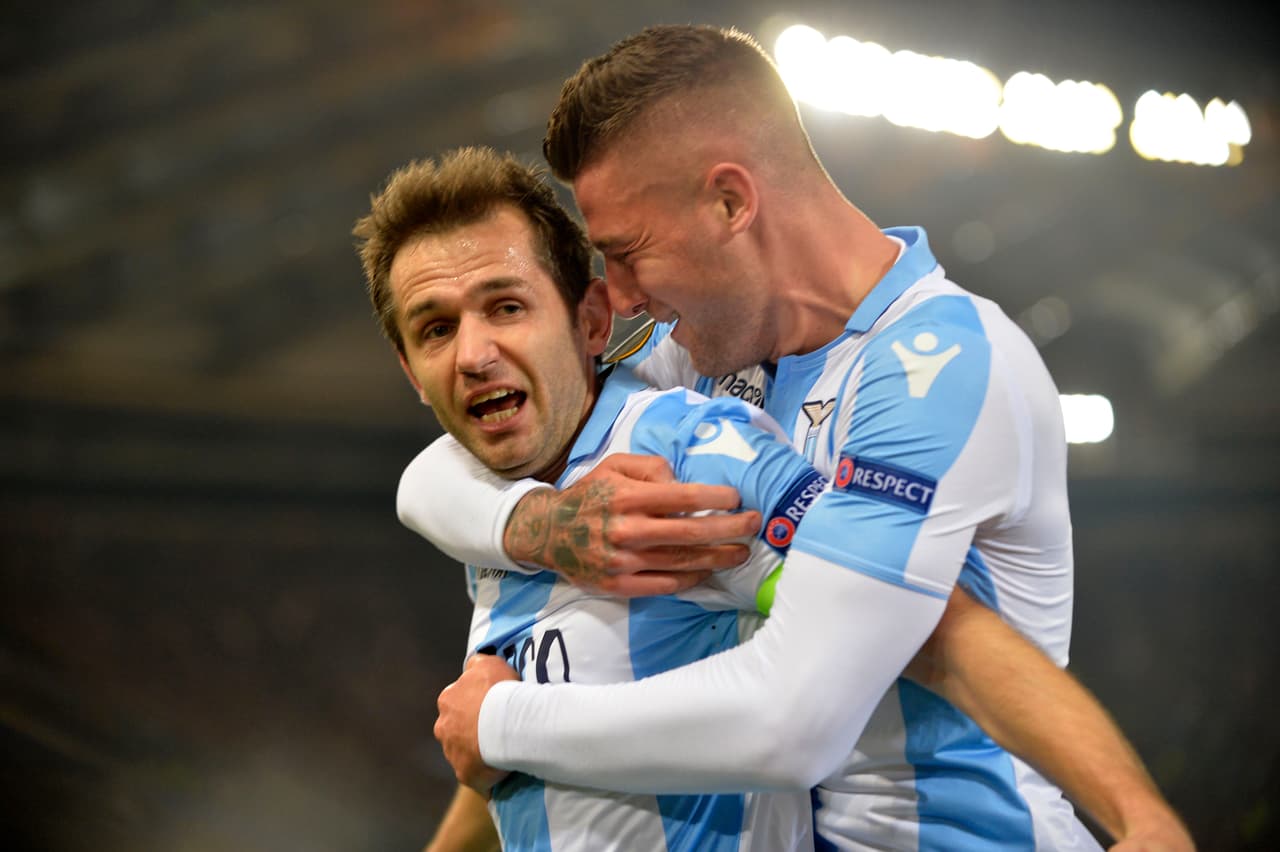 Senad Ludic puso el 1-0 al minuto 8 de juego a favor de Lazio, un golpe de autoridad del local.