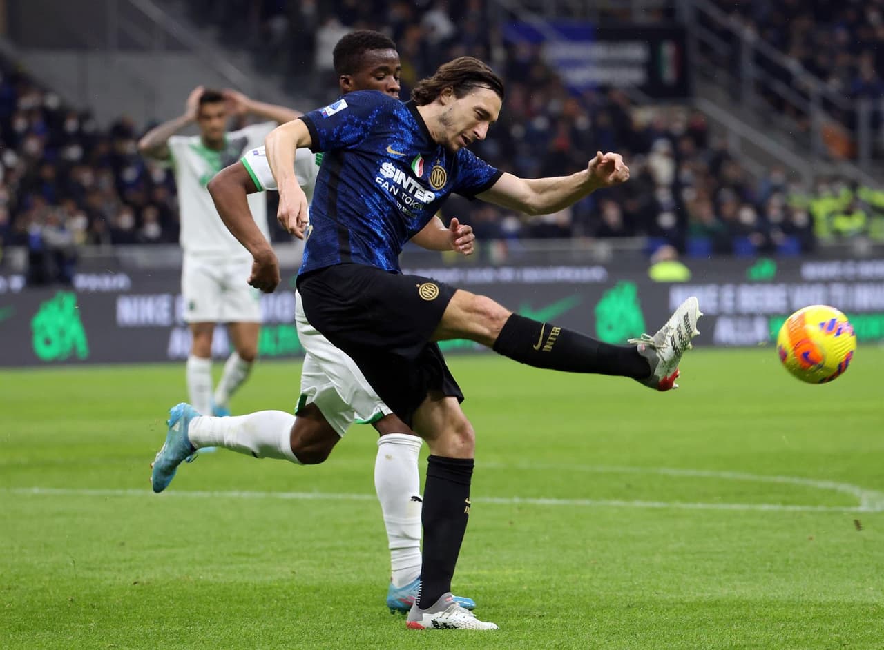 El Inter tropieza en casa 0-2 ante Sassuolo, durante la J29 en la Serie A. Fueron Giacomo Raspadori (8') y Gianluca Scamacca (26') quienes les dieron el triunfo a los neroverdi.