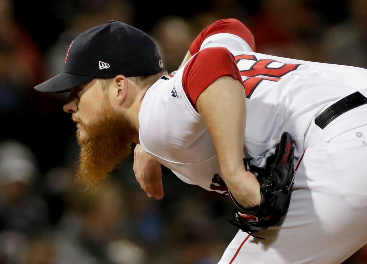 Aunque en la novena entrada Houston se acercó 7-5, Craig Kimbrel llegó para sacar los tres últimos outs y mandar a Houston la serie igualada a 1 por bando, la cual se reanuda el martes.