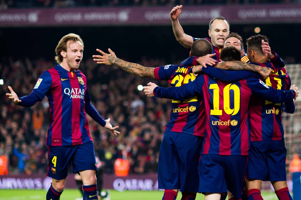 Luego de ese traspié volvieron las goleadas tanto en Liga como en Copa del Rey, dejando tendidos en el césped tanto a rivales débiles como Elche hasta el Atlético de Madrid, que un torneo de Liga atrás le quitó el título en el último partido del torneo y al que esta vez incluso eliminaron en cuartos de final de la Copa del Rey.