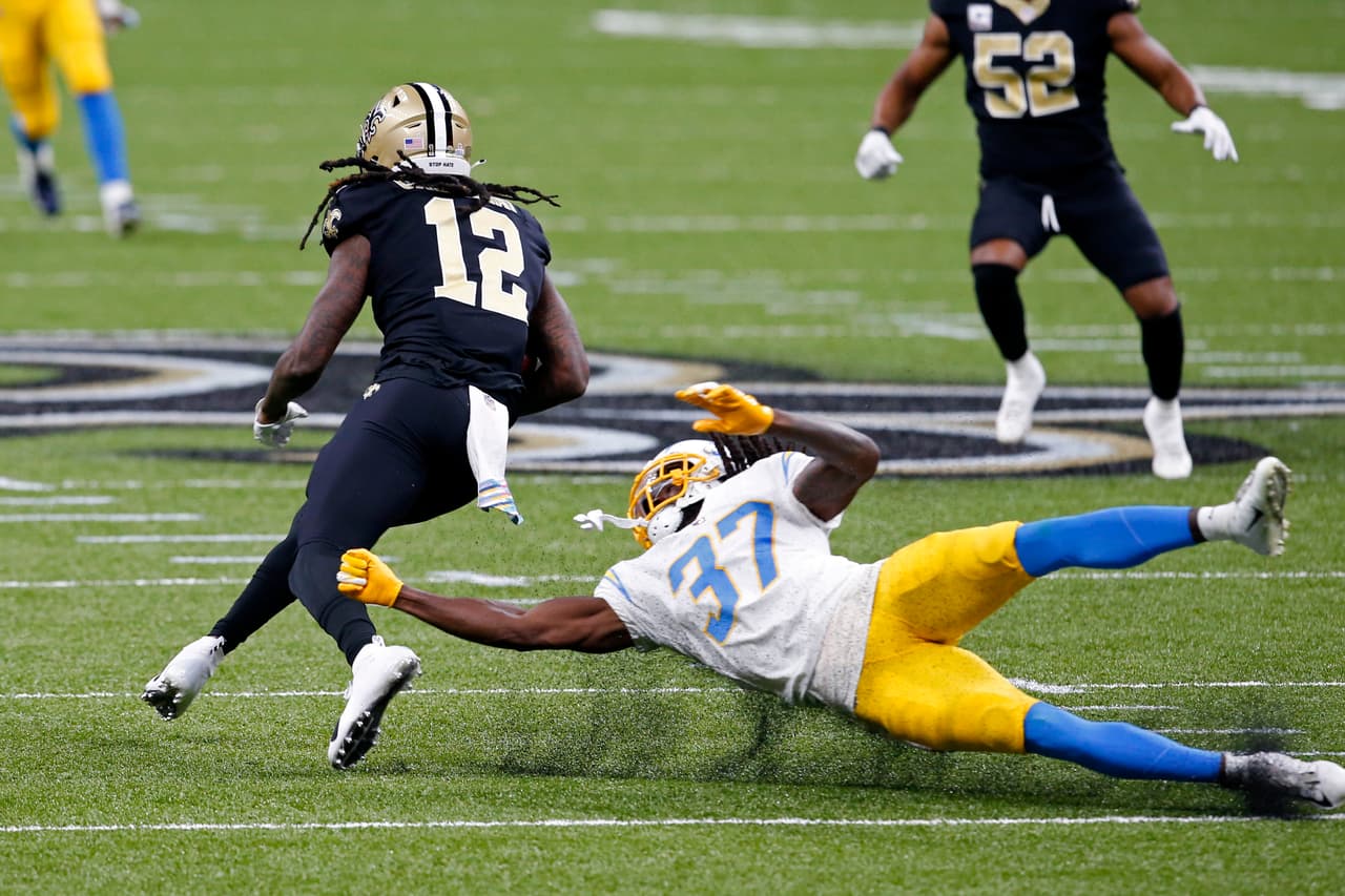 Drew Brees comanda un impresionante regreso en casa frente a los Chargers y vencen en los tiempos extras 27-30.