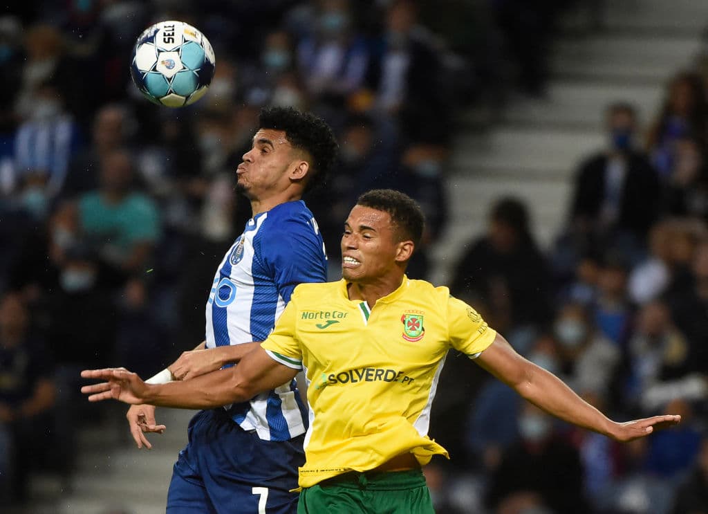 Wendell y Luiz Díaz fueron los encargados de batir las redes en la remontada del Porto para vencer 2-1 a Ferreira.