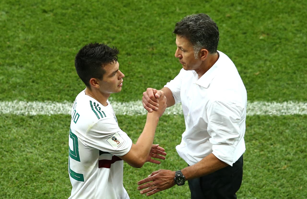 Fue al minuto 70 que el 'Chucky' dejó la cancha del Rostov Arena por el 'Tecatito' Corona.